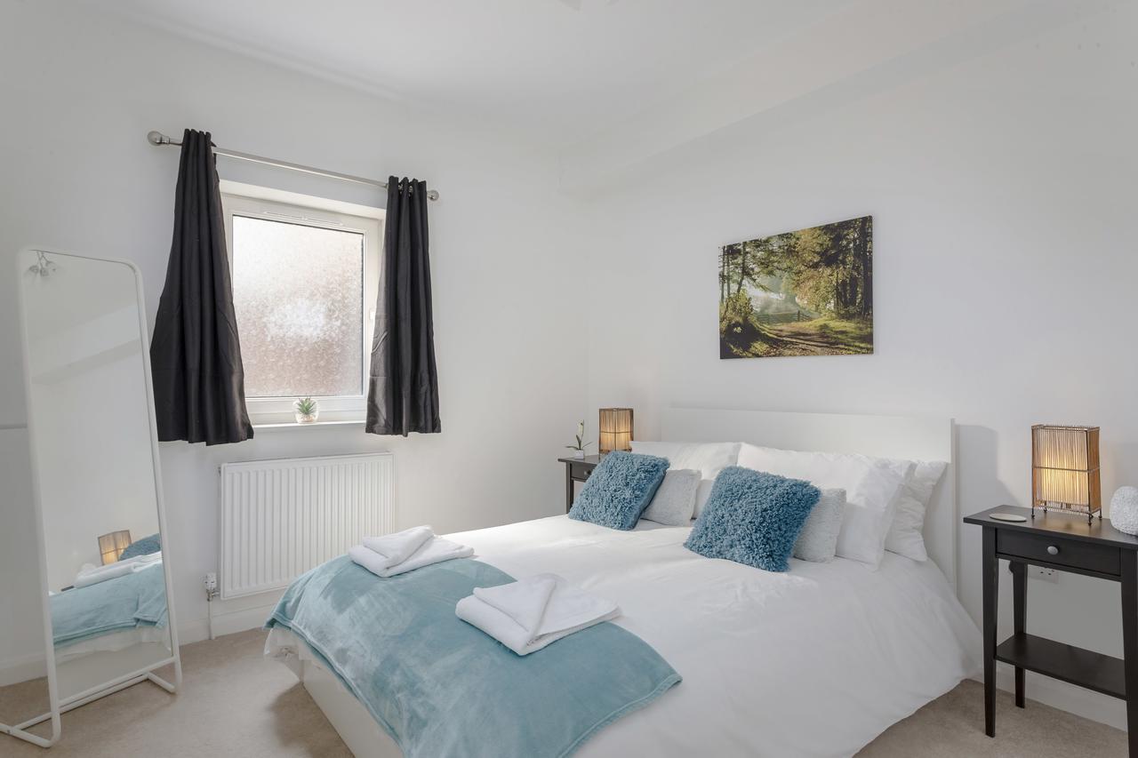 1 Bed Apt Sleeps 4 Luton  Exterior photo